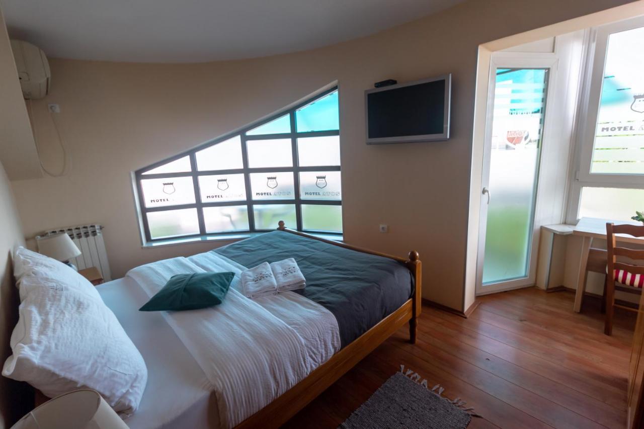 Motel Atos Laktaši Eksteriør billede