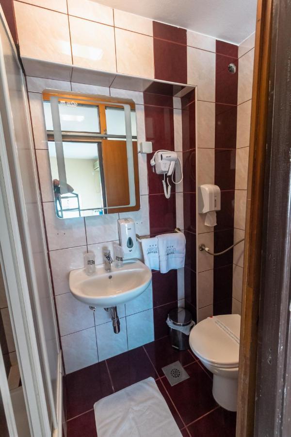 Motel Atos Laktaši Eksteriør billede